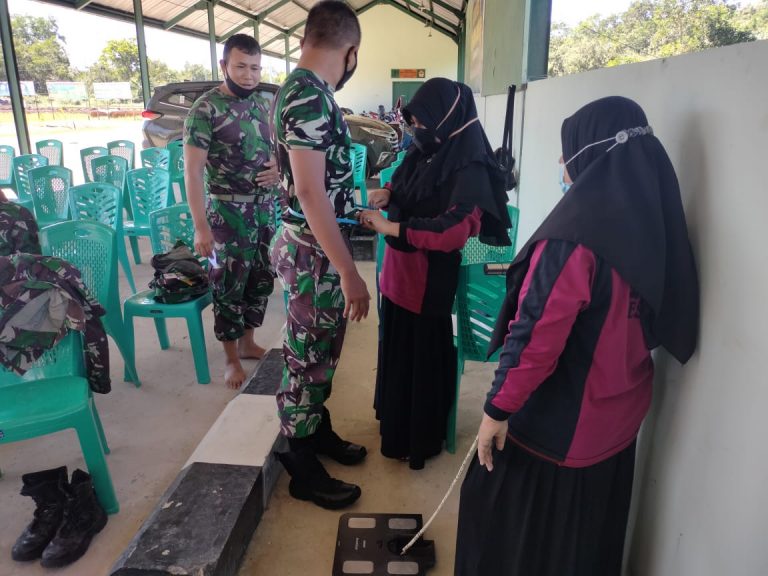 Tak Anggap Sepele Kesehatan, Kodim Sambas Periksakan Anggota
