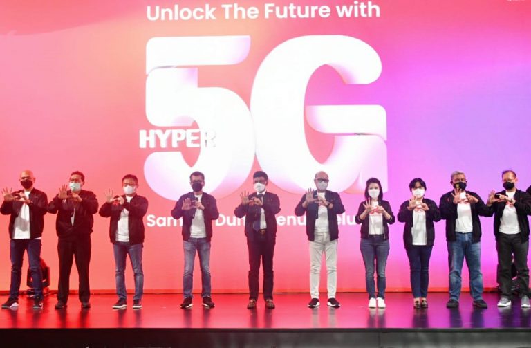Tonggak Penting Infrastruktur Digital, Menteri Johnny: Jaringan 4G dan 5G Berjalan Simultan
