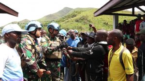 37 Milisi Rai Mutomboki Mabuli Serahkan Diri Ke Satgas TNI XXXIX-C BGC di Kongo