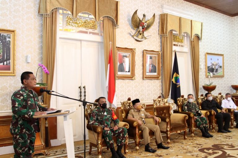 Pangdam III/SLW Ajak Semua Elemen di Sukseskan TMMD ke 111 di Desa Ciandam Cianjur