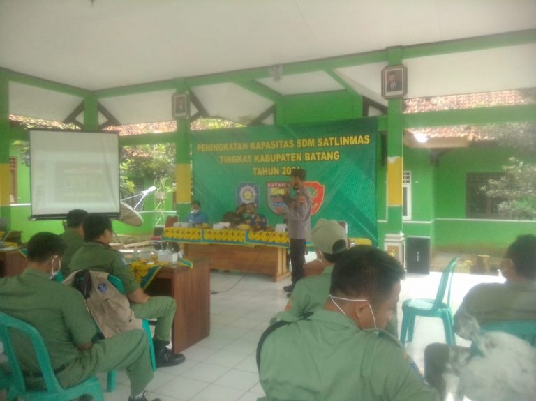 Linmas Reban Dapatkan Bekal Pentingnya Jaga Kondusivitas Kamtibmas