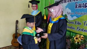 PAUDQu Gelar Wisuda “melalui seni kita tumbuhkan generasi yang mandiri”