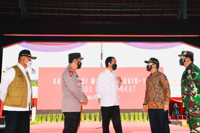Jokowi Targetkan Vaksinasi Dua Kali Lipat pada Bulan Agustus