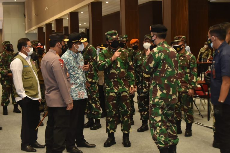 Bombardir Ratusan Tenaga Kesehatan Untuk Akselerasi Vaksinasi