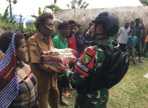 TNI dan Masyarakat Memperkokoh Persatuan dan Kesatuan di Papua