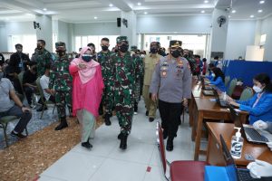 Panglima TNI dan Kapolri Beri Dukungan Moril Nakes di Universitas Pancasila