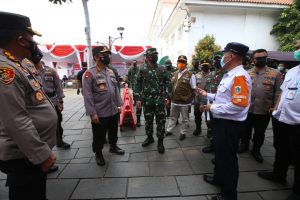 di Kota Tua, Listyo: TNI-Polri Targetkan 2.000 Orang per Hari