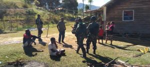 Kehadiran Pos TNI di Tiom Papua Buat Situasi Aman dan Bantu Kegiatan Masyarakat