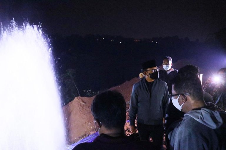 Pipa Tirta Pakuan di Area Double Track Alami Kebocoran