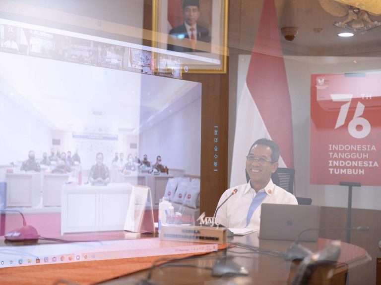 Bantuan 500 Ton Beras Diserahkan Kasetpres Untuk Warga Terdampak Covid-19 di Provinsi Bali