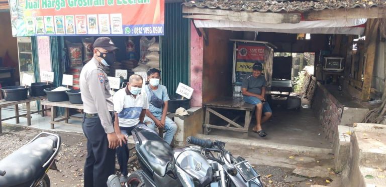 Patroli Mobile PPKM Level 4 Polsek Ciampea Tegakan Disiplin