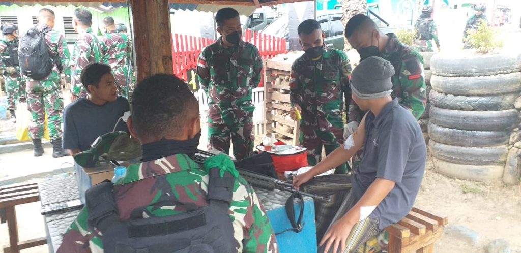 Pos Satgas TNI Jadi Sentral Pelayanan Kesehatan Warga Kampung Walesi