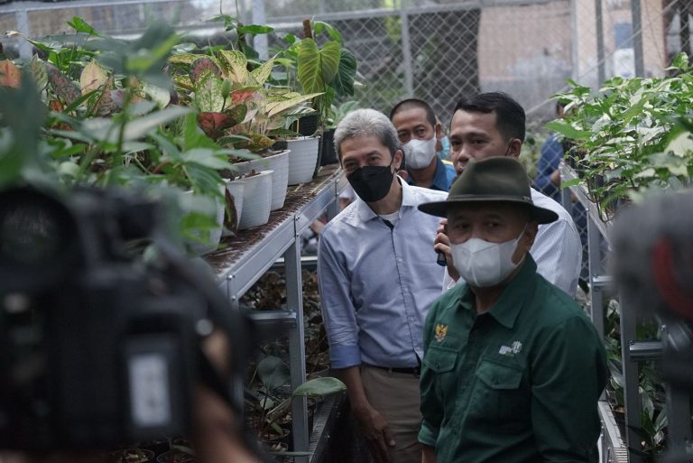 Menteri Teten dan Dedie Rachim Lihat Potensi Tanaman Hias di Minaqu Indonesia