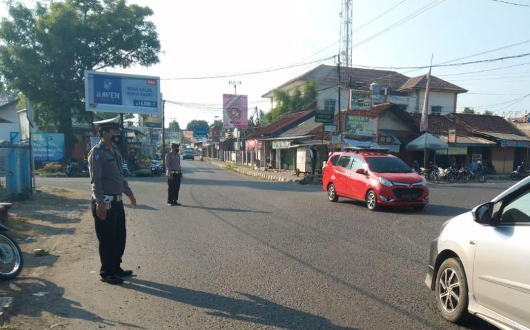 Ops Zebra Lodaya 2021 Polsek Cariu Antisipasi Pelanggaran Protkes