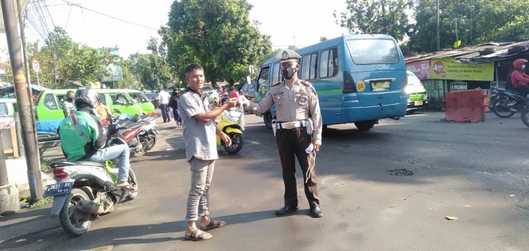 Operasi Zebra Lodaya Polsek Ciomas, Berikan Sosialisasi Disiplin Prokes dan Berlalu Lintas