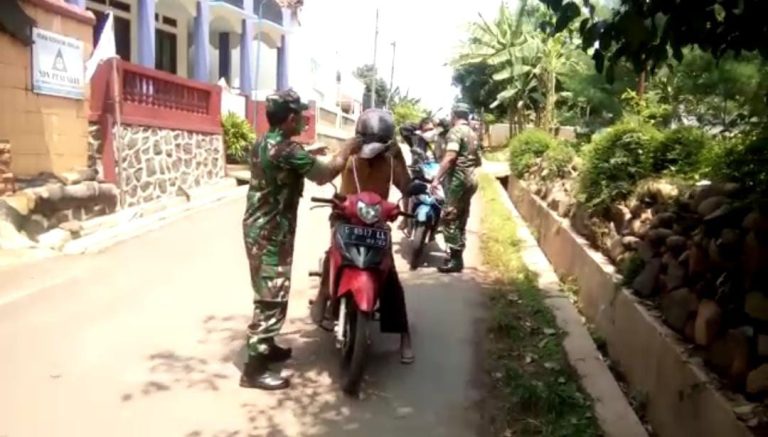 Koramil 13/Banyuputih Rutin Patroli dan Operasi PPKM