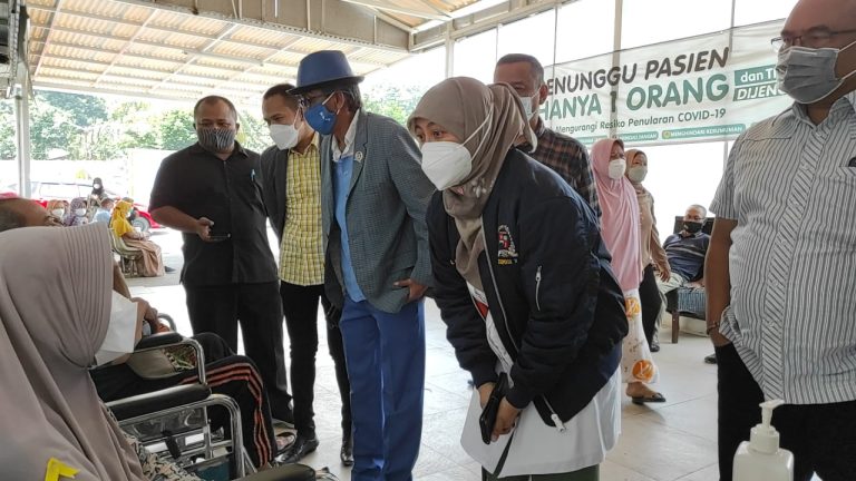 Komisi II Soroti Penumpukan Antrean di Lobi Rawat Jalan dan Tagih Janji RSUD Kota Bogor Terhadap Warga