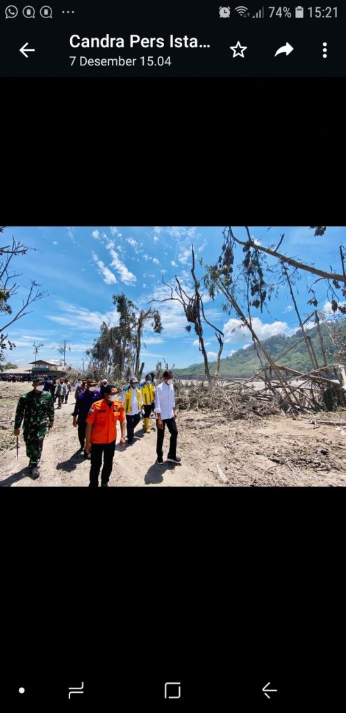 Presiden Pastikan Penanganan Bencana Erupsi Gunung Semeru Berjalan Baik