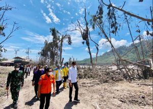 Presiden Pastikan Penanganan Bencana Erupsi Gunung Semeru Berjalan Baik