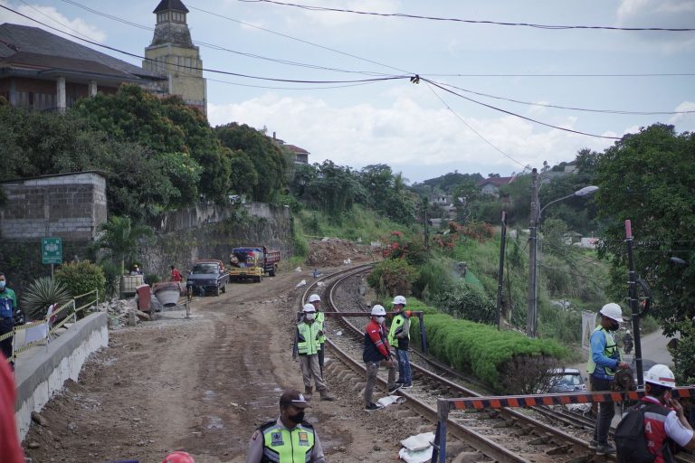 Proyek Rel Ganda Dicek Komisi V DPR-RI, Dedie Jelaskan Konsep Penataan Batutulis