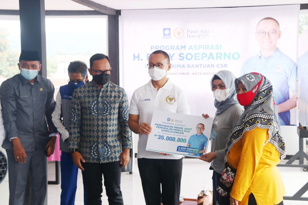 Kampung Perca Sindangsari Terima CSR Aspirasi Anggota DPR RI