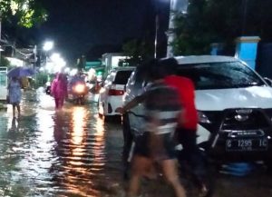 Batang Dilanda Banjir, Rumah Warga Terendam Hingga 80 cm