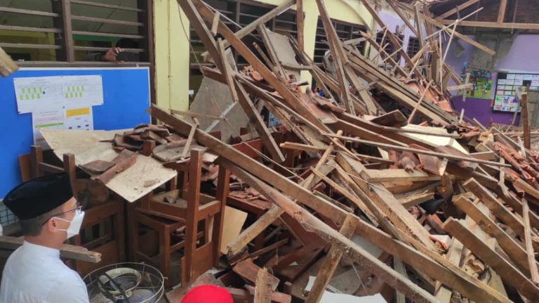 SDN Ciheuleut Ambruk, DPRD Prihatin Kondisi Sekolah di Kota Bogor