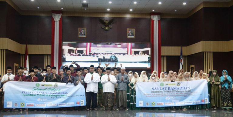 Ketua DPRD Harapkan Jangan Sampai Santri Pemimpin Masa Depan Hancur