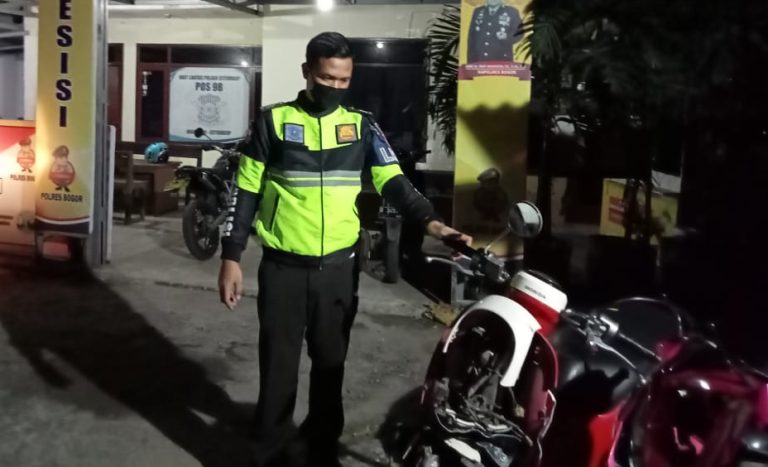 Tabrakan Dua Motor di Citereup Akibatkan Seorang Pengendara Tewas