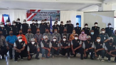 Bakamla RI Kukuhkan 30 Relawan Penjaga Laut Nusantara di Ambon