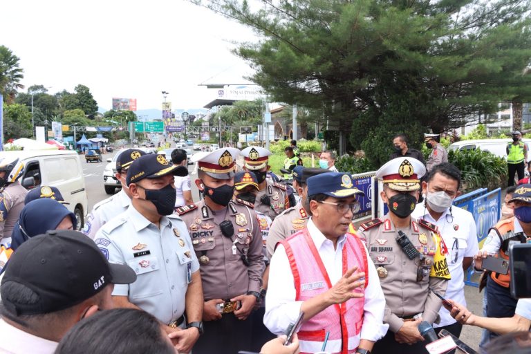 Menhub Tinjau Kesiapan Pengamanan Lebaran, Pantau Ops Ketupat Lodaya 2022 Polres Bogor