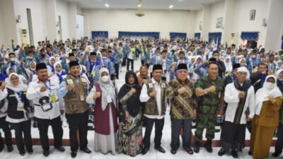 Bupati Bandung Lepas Kloter Pertama Calhaj, ’Setelah dua tahun tertunda, alhamdulillah 404 jamaah bisa berangkat’