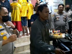 Asep Korban Curanmor Dikejutkan Kado Istimewa dari Kapolsek Cileungsi