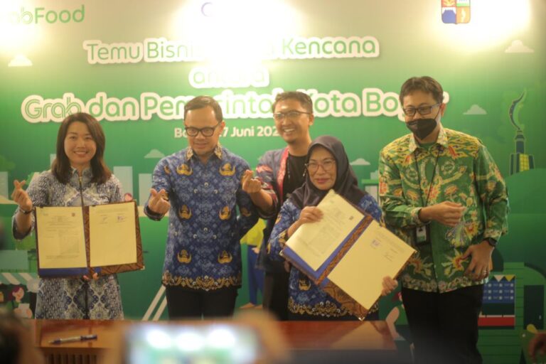 Bima Arya Saksikan MoU Penataan Kawasan Suryakencana Wujudkan ‘Chinatown’ Bogor