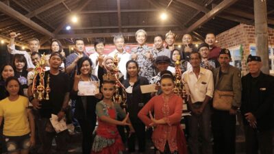 Dedie Berikan Piala Wakil Wali Kota Bogor dan Uang Tunai di Festival Musik Jalanan