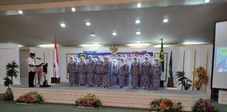 Burhanudin : IWAPI Diharapkan Ikut Percepat Pemulihan Ekonomi