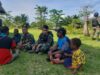 Komsos Duduk Santai Bersama Masyarakat Perbatasan Papua