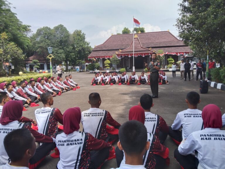 Dandim Berikan Arahan dan Motivasi 75 Anggota Paskibraka