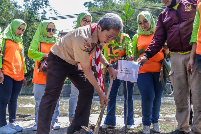 Dedie Rachim Harapkan Makin Banyak Masyarakat Peduli Lingkungan Jaga Alam Kota Bogor