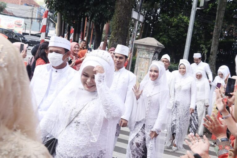 Nikah Massal KAPPAS, Dirjen Dukcapil dan Wali Kota Jadi Saksi