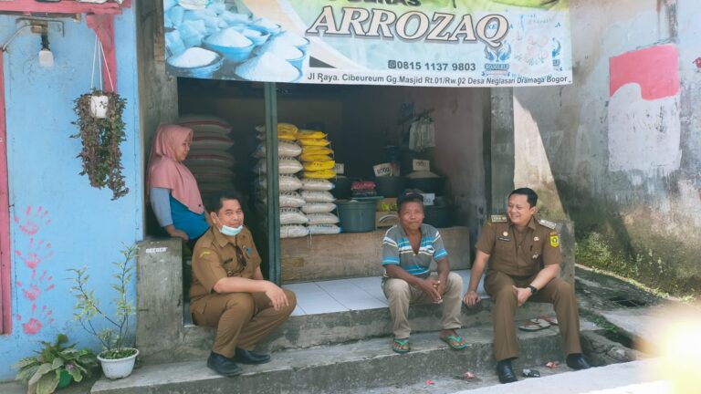 Camat Dramaga Hanya Bisa Katakan Sabar Kepada Masyarakat Terdampak Proyek Perbaikan Jalan