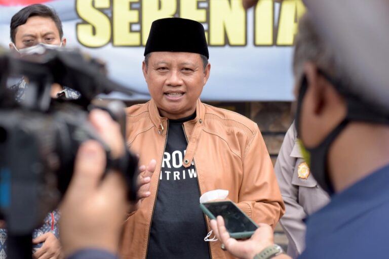 Solusi HIV/ AIDS, Uu: Nikah dan Poligami