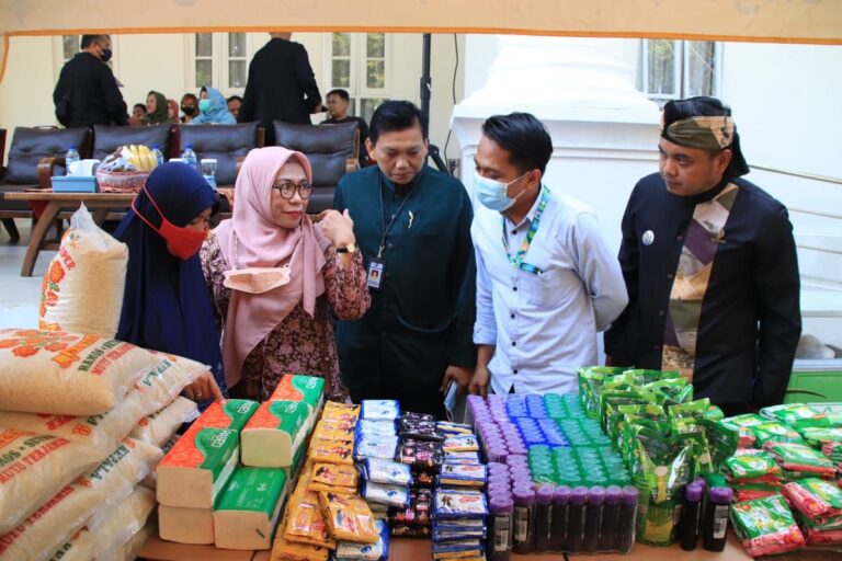 Kendalikan Inflasi, DinKUKM Dagin Kota Bogor dan Warkum Gelar Pasar Murah