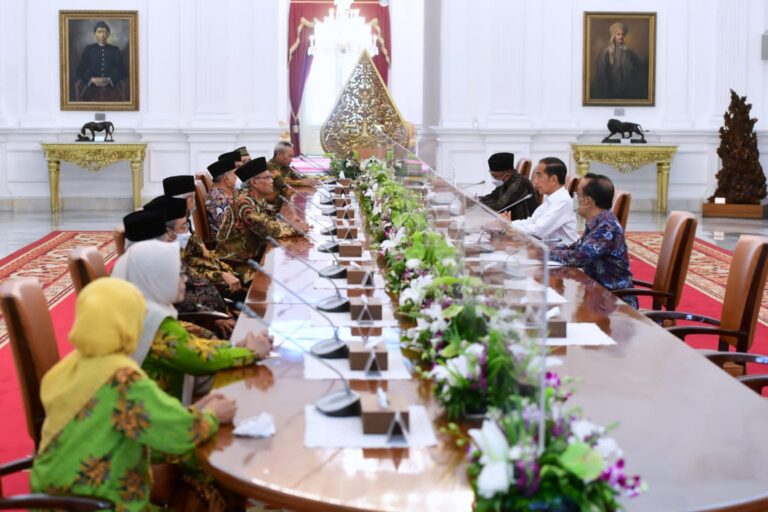 Pimpinan Pusat Muhammadiyah Temui Presiden Jokowi di Istana Merdeka