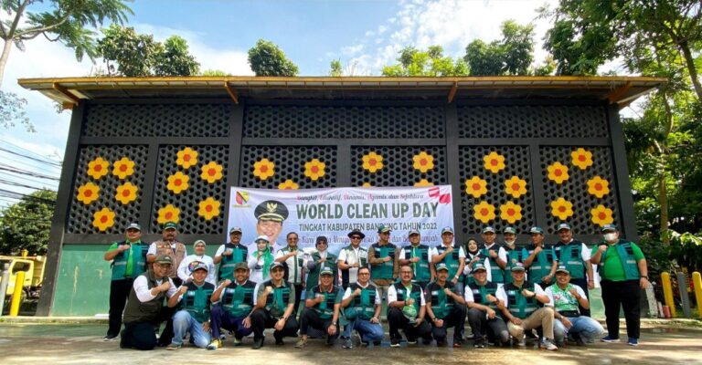 Peringati World Clean Up Day, Bupati Ajak Masyarakat Tingkatkan Kesadaran Kelola Sampah