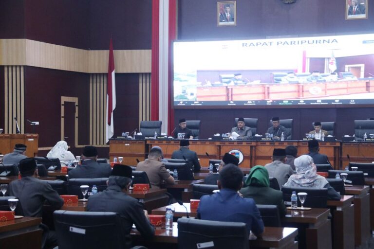 Pemkot dan DPRD Kota Bogor Tetapkan Dua Perda Keolahragaan dan PMP