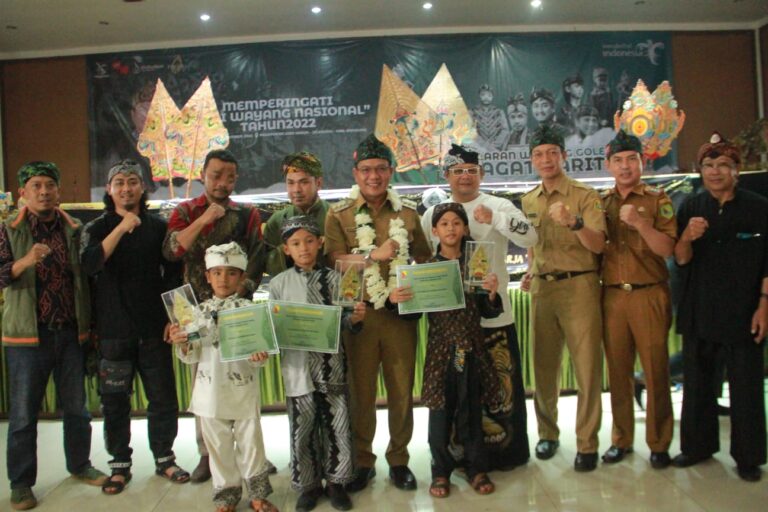 Peringati Hari Wayang Nasional, Bupati Apresiasi Seniman Masih Mempertahankan Budaya