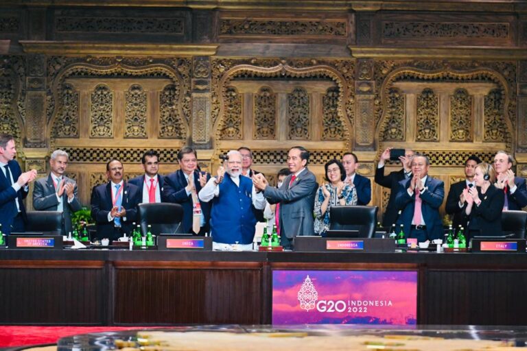Presiden Indonesia Serahkan Presidensi G20 kepada PM India