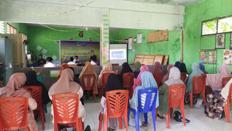 Hari Guru Nasional di Sulawesi Utara Diwarnai Training Hukum Ratusan Guru