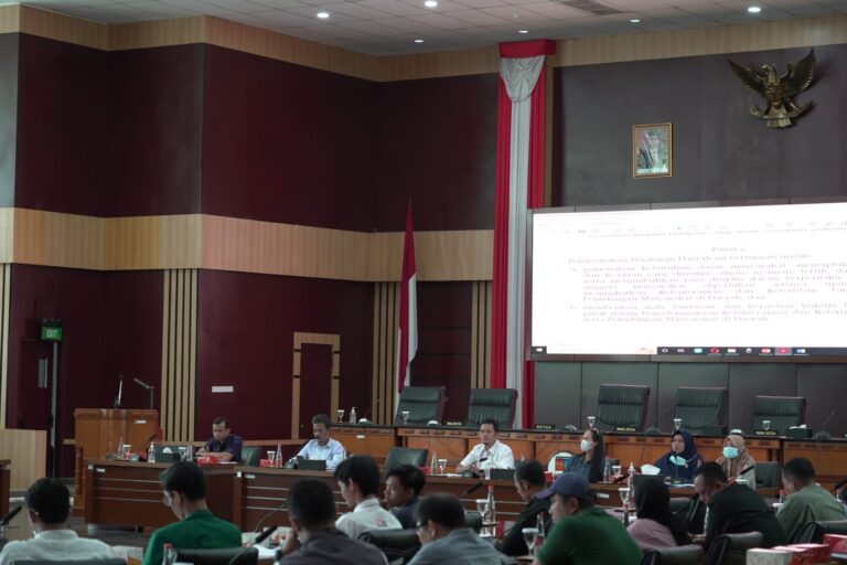 Masalah Pinjol di Kota Bogor, Tim Pansus Raperda Gelar RDP
